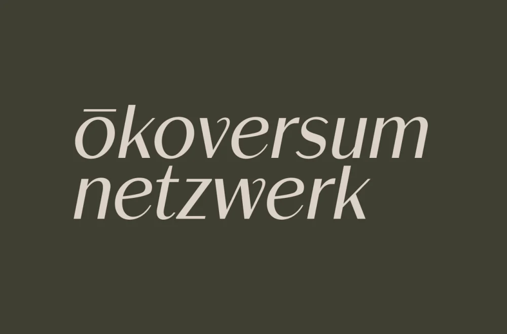 Ökoversum Netzwerk Logo Ökoversum Netzwerk für Permakultur, Gemeinschaft und nachhaltige Projekte