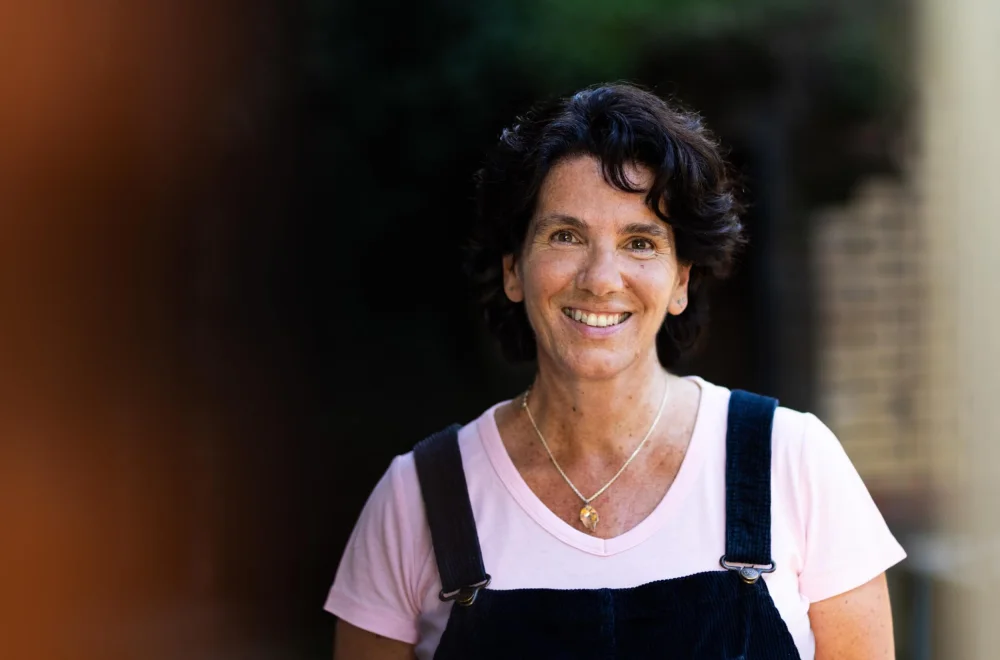Sandra Neff als Gastgeberin des Podcasts Kosmos, Kuchen und Kompost