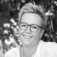 Porträt von Jolanda Segmüller, Erfahrungsbericht zur EMOHA Ausbildung